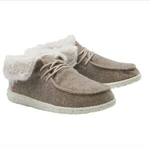 EUC Hey Dude Women's 9 Britt Nut Speckled Fur Lightweight Sneaker